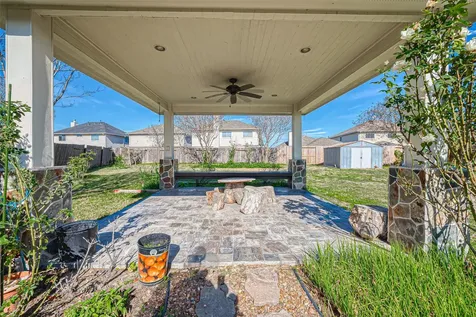 11015 Warath Oak Court Houston TX 77065