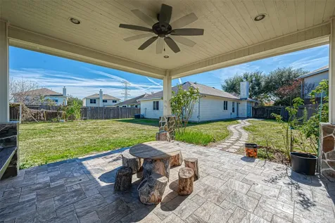 11015 Warath Oak Court Houston TX 77065