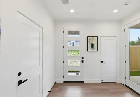 7706 Earl Rudder Way Houston TX 77055