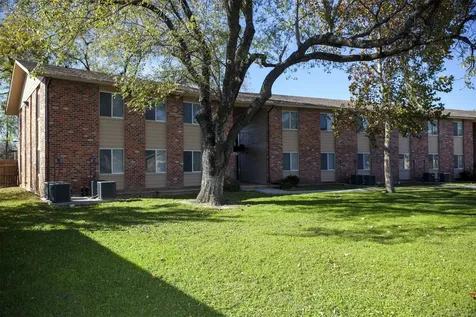 1215 Castroville Road San Antonio TX 78237