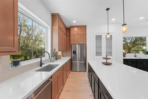 1503 Vermont Street C Houston TX 77006