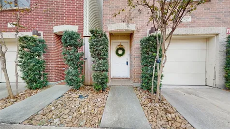 8715 Meadowcroft Drive 902 Houston TX 77063