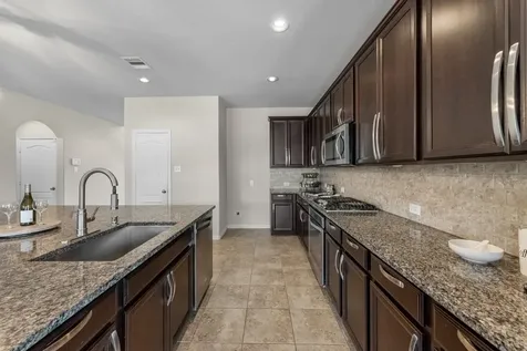 9006 Lacombe Lane Tomball TX 77375