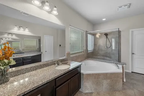9006 Lacombe Lane Tomball TX 77375