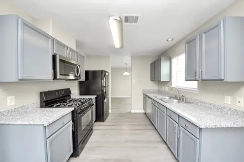882 Darbydale Crossing Lane Houston TX 77090