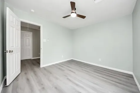 882 Darbydale Crossing Lane Houston TX 77090
