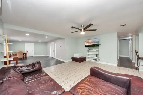 2443 Lauder Road Houston TX 77039