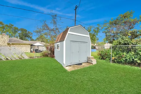 2443 Lauder Road Houston TX 77039