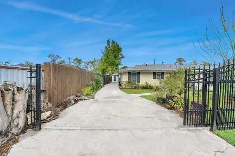 2443 Lauder Road Houston TX 77039