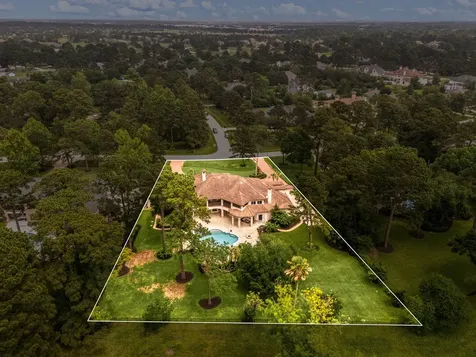 35 Gleannloch Estates Drive Spring TX 77379