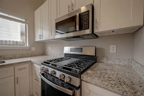 1126 W Belgravia Drive Pearland TX 77584
