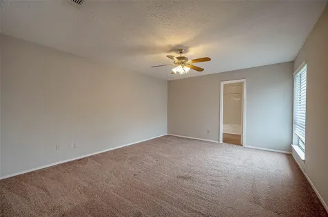 1126 W Belgravia Drive Pearland TX 77584