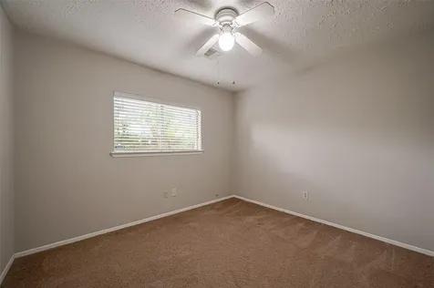 1126 W Belgravia Drive Pearland TX 77584
