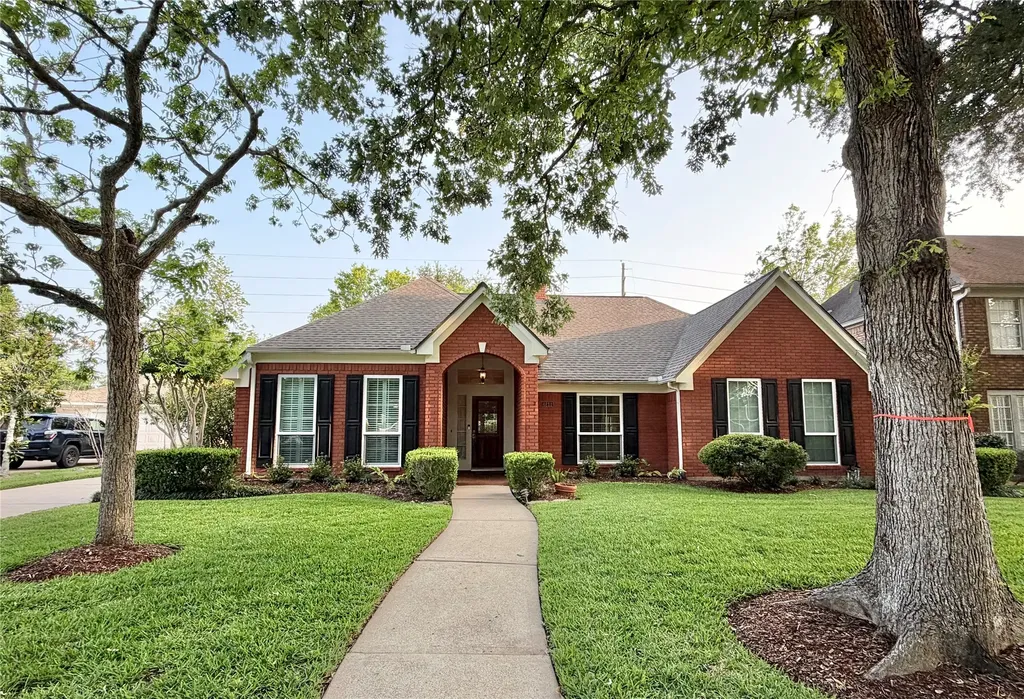 4211 Saint Ives Street Sugar Land TX 77479