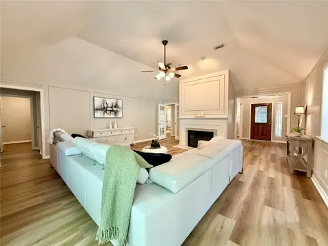 4211 Saint Ives Street Sugar Land TX 77479