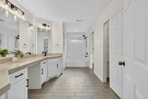 417 W Hillary Circle Sugar Land TX 77498