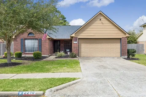2210 Lady Leslie Lane Pearland TX 77581
