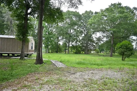 183 Road 3817 Cleveland TX 77328