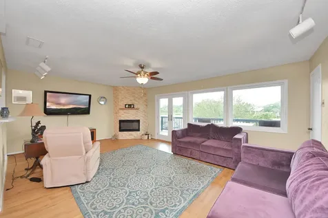 2117 Casa Rio Circle Dickinson TX 77539