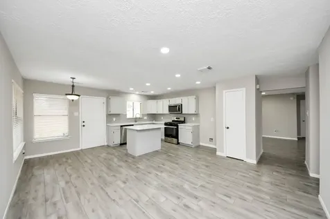 4915 Pecan Grove Drive Pearland TX 77584