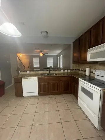 2117 Kemah Village Drive Kemah TX 77565