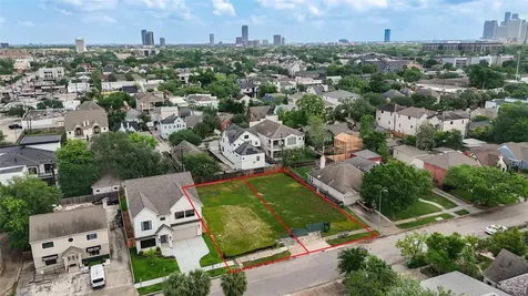 1962 Lexington Street Houston TX 77098