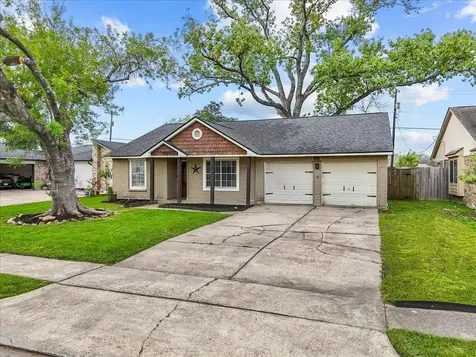 419 Forest Hills Drive League City TX 77573