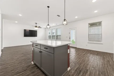 5122 Emma Forest Street Houston TX 77018