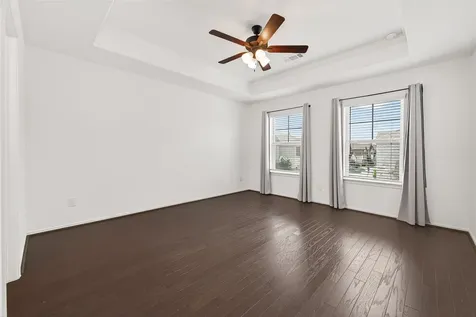 5122 Emma Forest Street Houston TX 77018