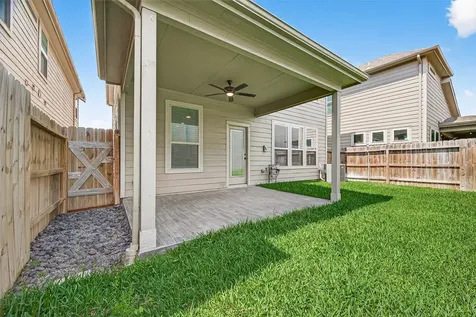 5122 Emma Forest Street Houston TX 77018