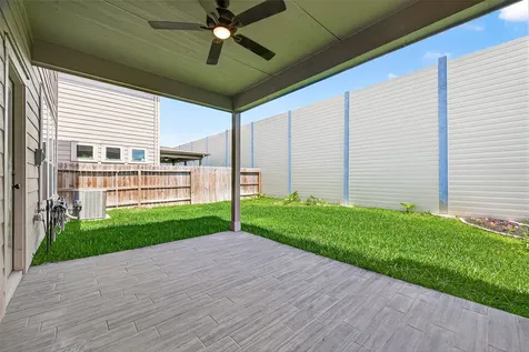 5122 Emma Forest Street Houston TX 77018