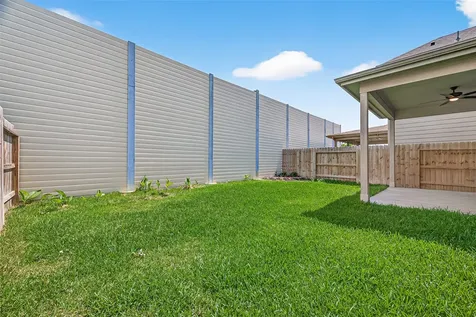 5122 Emma Forest Street Houston TX 77018