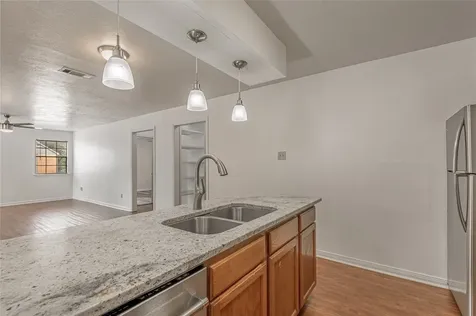 2402 Sycamore Avenue E1 Huntsville TX 77340