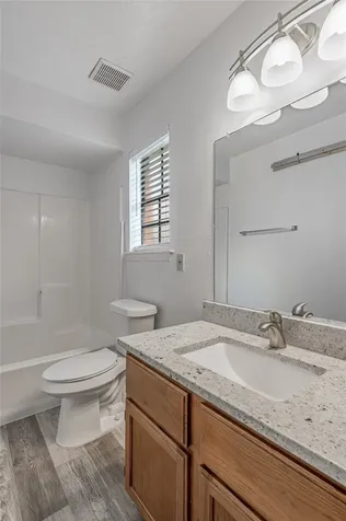 2402 Sycamore Avenue E1 Huntsville TX 77340