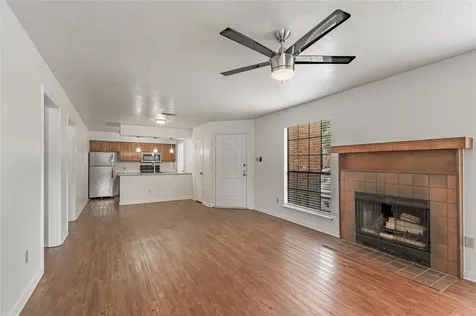 2402 Sycamore Avenue E1 Huntsville TX 77340
