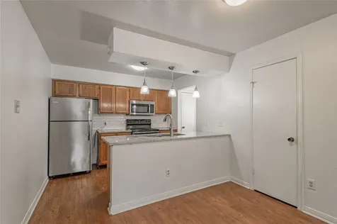 2402 Sycamore Avenue E1 Huntsville TX 77340