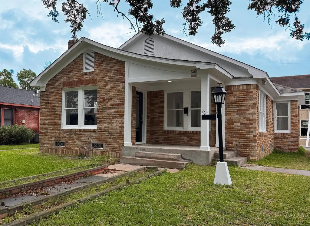1569 Elliott Street Houston TX 77023