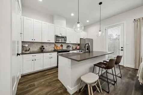 5709 White Magnolia Street Houston TX 77091