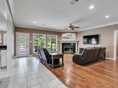 9644 Fosters Bend Cleveland TX 77328