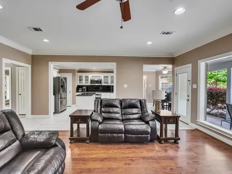 9644 Fosters Bend Cleveland TX 77328