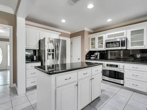 9644 Fosters Bend Cleveland TX 77328