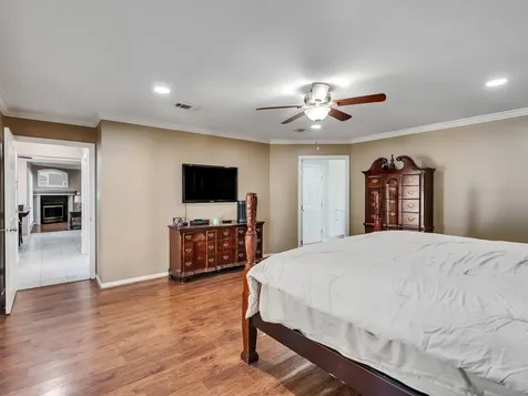 9644 Fosters Bend Cleveland TX 77328
