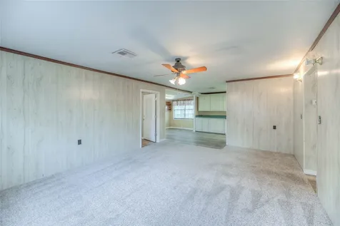 323 Lakeview Drive Onalaska TX 77360