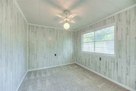 323 Lakeview Drive Onalaska TX 77360