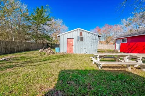 8912 Park Street Needville TX 77461
