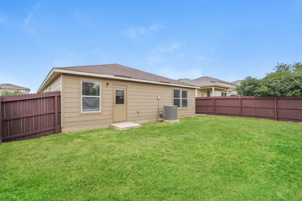 11907 Wildcat Cove San Antonio TX 78254