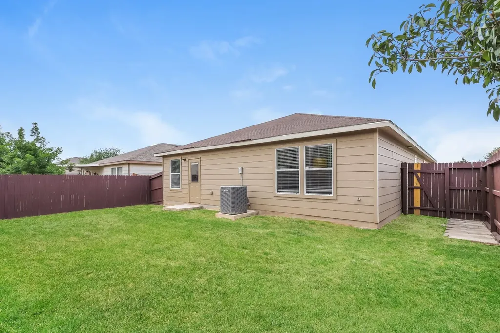 11907 Wildcat Cove San Antonio TX 78254