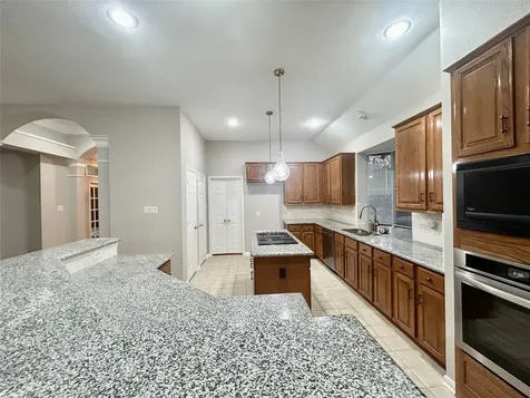 16807 Laguna Springs Drive Houston TX 77095