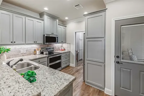 1753 Summit Crossing Lane College Station TX 77845