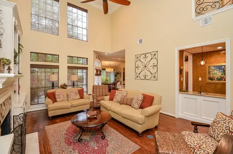 19 Ambleside Crescent Drive Sugar Land TX 77479